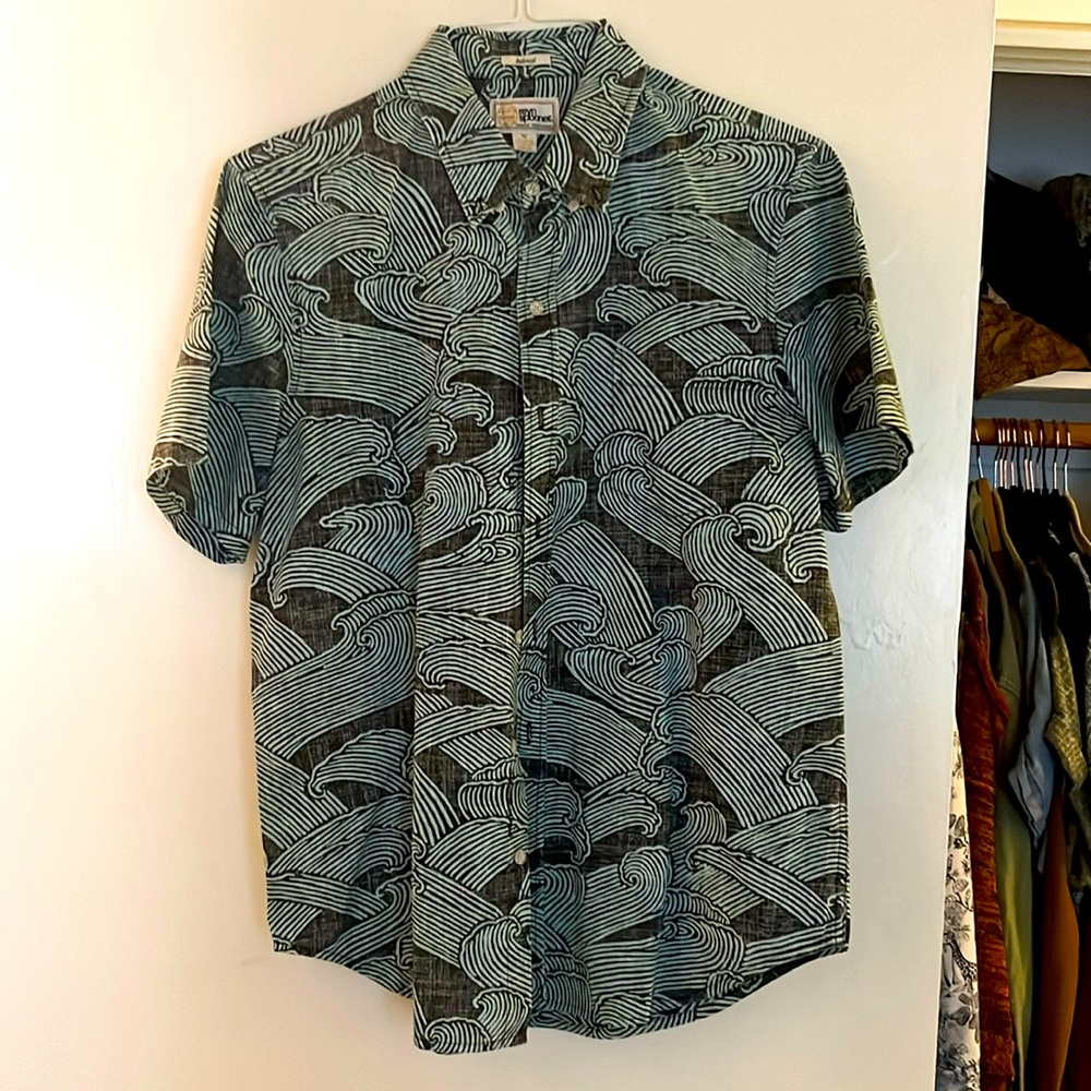 Reyn spooner almost new, worn 3 times.